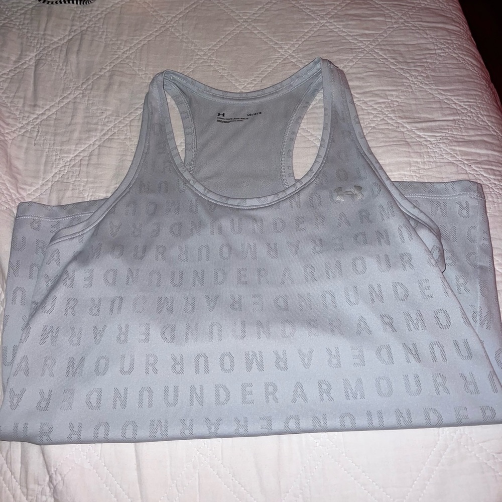 women’s underarmour tank top
